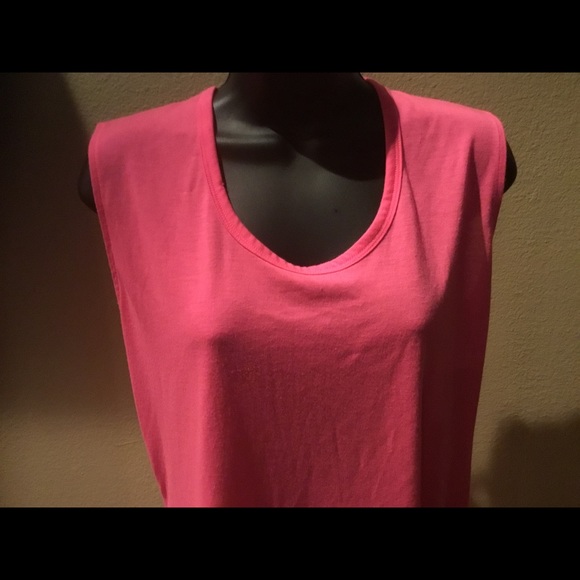 Knee length OP Hot pink cover up.  Keyhole back - Picture 3 of 6